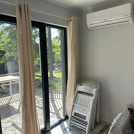 Πανσιόν Sea House Byala (Varna)